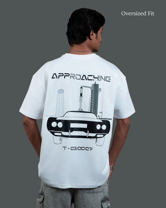 Approaching The Space Vehicle Men Oversized T-Shirt